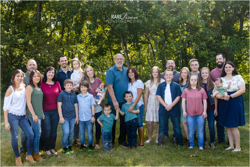 Image of the complete extended family