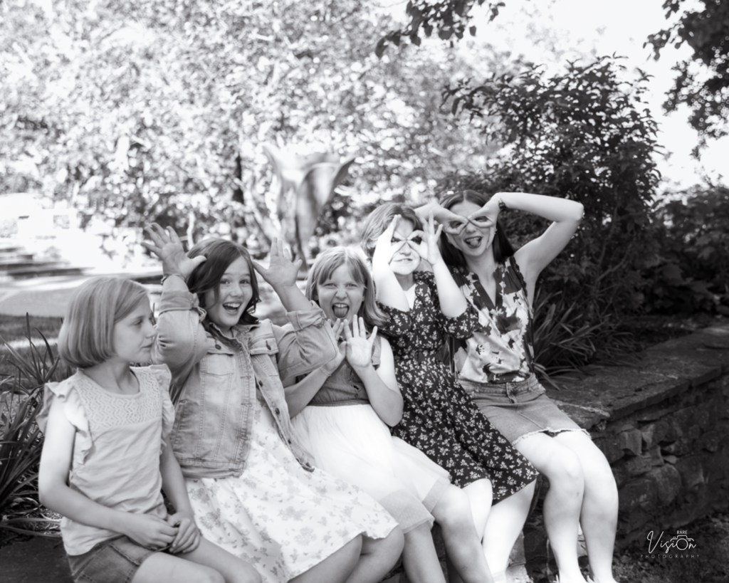 Image of girls making goofy faces